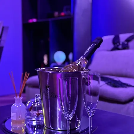 Bdsm Swing Klima Jakosc, Idelny Na Prezent ,lustra Wszedzie ,super Wygodne Lozko , Hustawka , Tylko Dla Doroslych Adults Only Parking W Cenie Lägenhet *