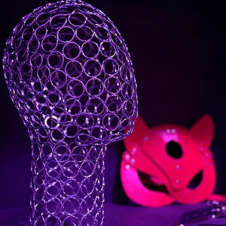 Bdsm Swing Klima Jakosc, Idelny Na Prezent ,lustra Wszedzie ,super Wygodne Lozko , Hustawka , Tylko Dla Doroslych Adults Only Parking W Cenie 公寓 罗兹