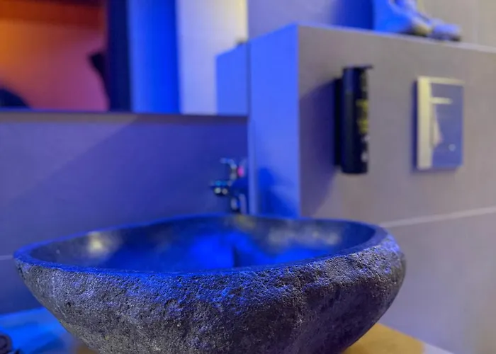 Apartament Bdsm Swing Klima Lustra Super Wygodne łóżko , Huśtawka ,dla Dorosłych Adults Only *