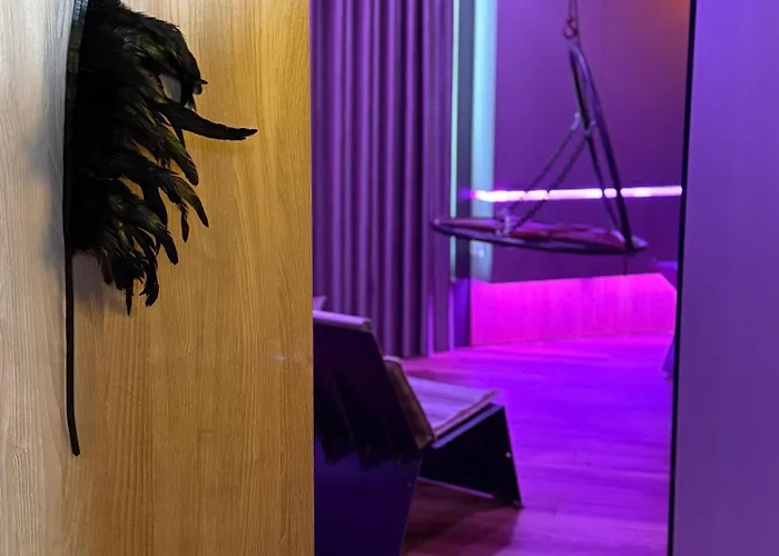 Lejlighed Bdsm Swing Klima Jakosc Bast, Idelny Na Prezent ,lustra Wszedzie ,super Wygodne Lozko , Hustawka , Tylko Dla Doroslych Adults Only Parking W Cenie *